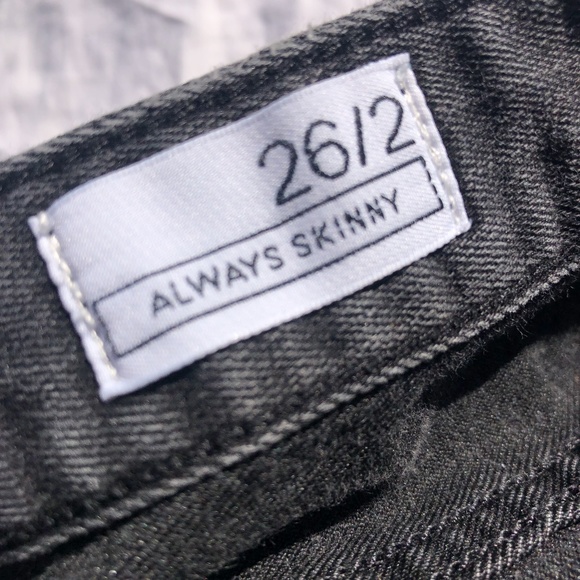 Gap 1969 skinny jeans, size 26/2, black - Picture 2 of 13